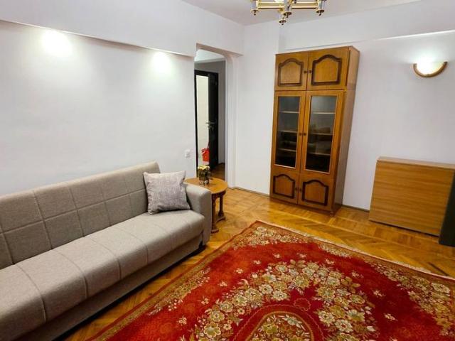 3 camere Piata Kogalniceanu Cismigiu et 6/7