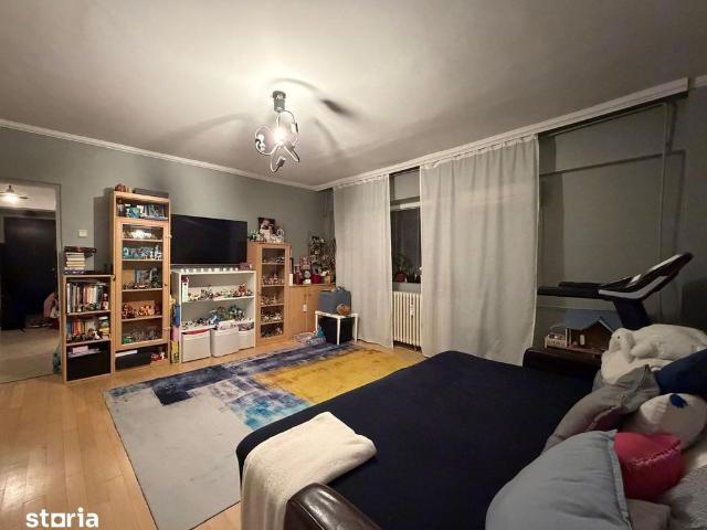 3 camere Piața Muncii, Decebal, Metrou
