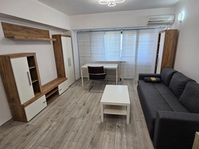 3 camere proaspat renovat, mobilat, utilat Bd.Decebal, proprietar