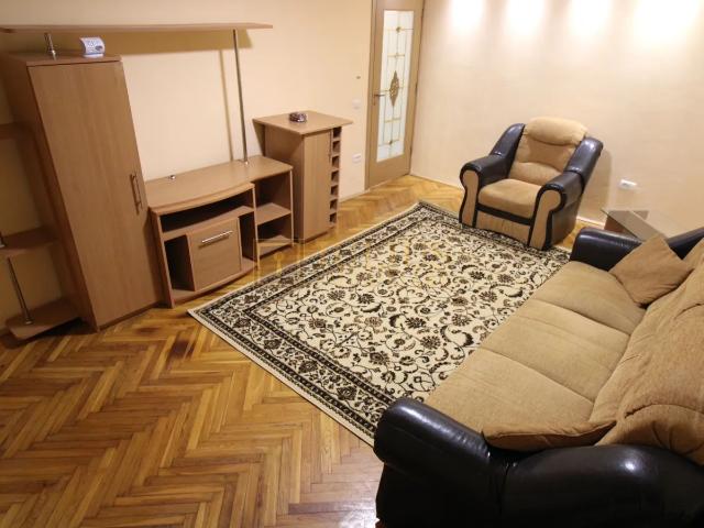 3 camere, centrala proprie, zona Soarelui