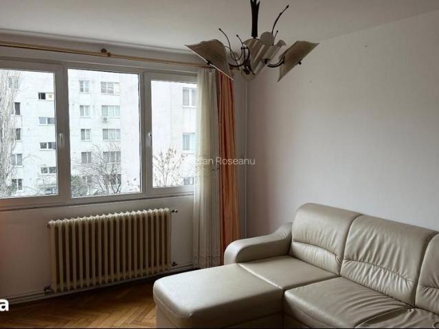 3 camere/Titan/zona linistita/partial mobilat