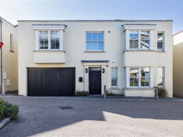 3 Casino Drive, Malahide, County Dublin O'Farrell Cleere Auctioneers 4921 MyHome. Ie Residential