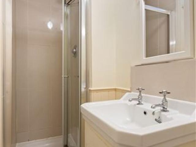 3 Castlefield Grove, Knocklyon, Dublin 16 Sherry FitzGerald Templeogue 4840 MyHome. Ie Residential