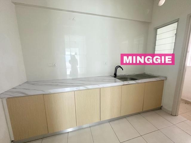 3 Car park ISantorini Tanjong Tokong Worthbuy Good Condition