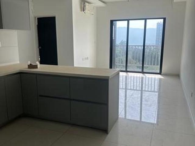 3 Car Park TRI PINNACLE Mount Erskine Tanjong Tokong Partial Furnish