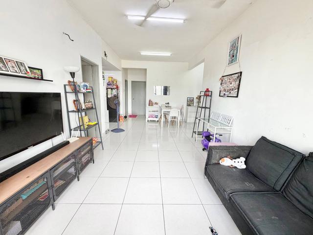 3 CarPark Level 1 Townhouse Laman Impian Bandar Botanik Klang