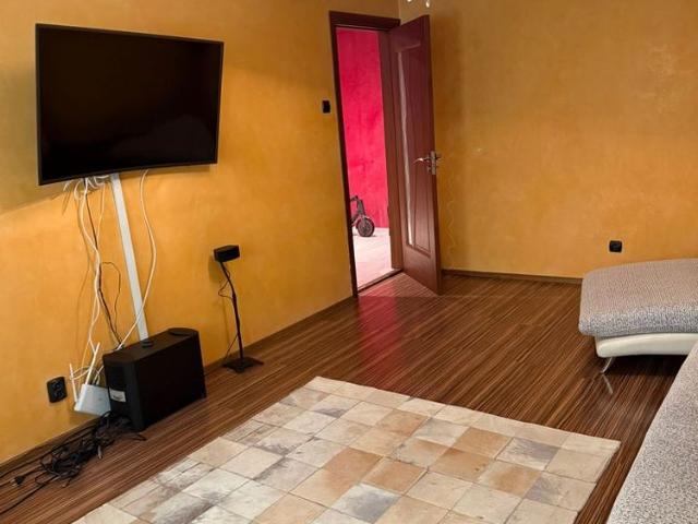 3 Ccamere decomandat zona Siderurgidtilor