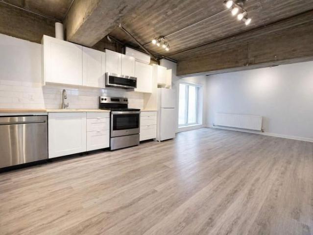 3 CH 1 SDB Montréal $2,250 /mo