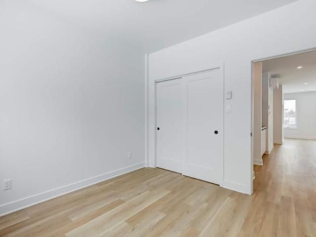 3 CH 1 SDB Longueuil $2,650 /mo