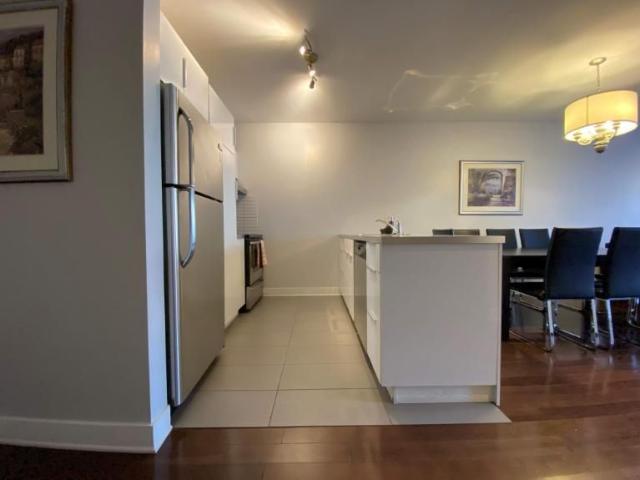 3 CH 2 SDB Montréal $2,700 /mo