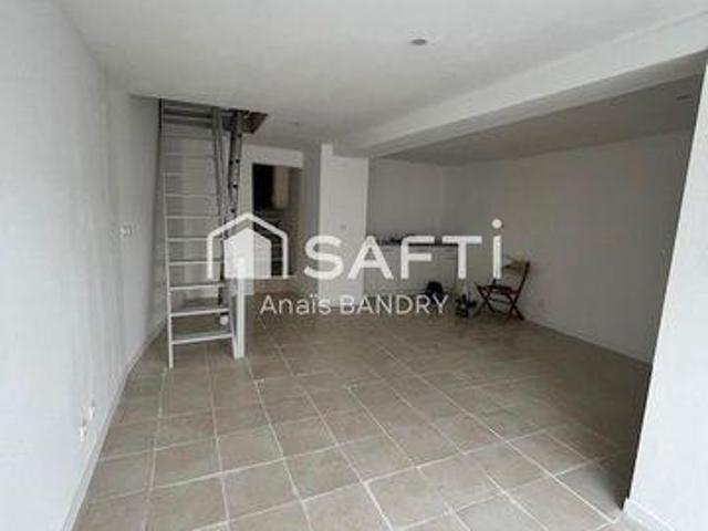 3 chambres, Mont Notre Dame Picardie 02220 82424487