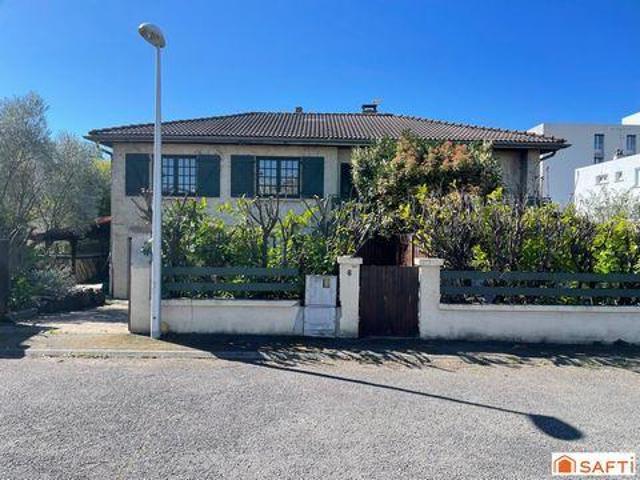3 chambres, Cournon d'Auvergne Auvergne 63800 LS89440676