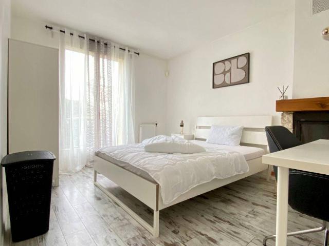 3 chambres dans belle coloc étudiante meublée