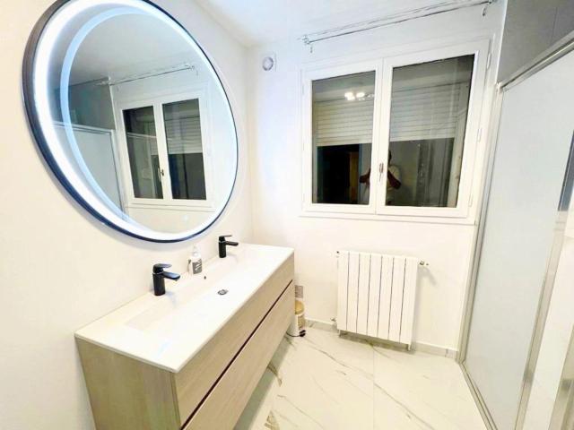 3 chambres dispo dans grande coloc 240m²