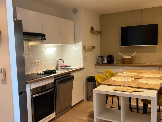 3 chambres disponibles en bail solidaire dans un bel appartement de 60 m2, fraîchement rénové et meublé