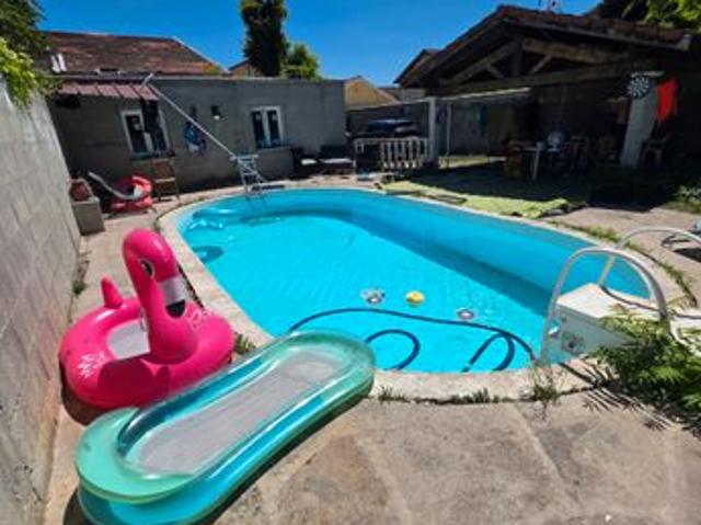 3 chambres piscine, jardin plein pied