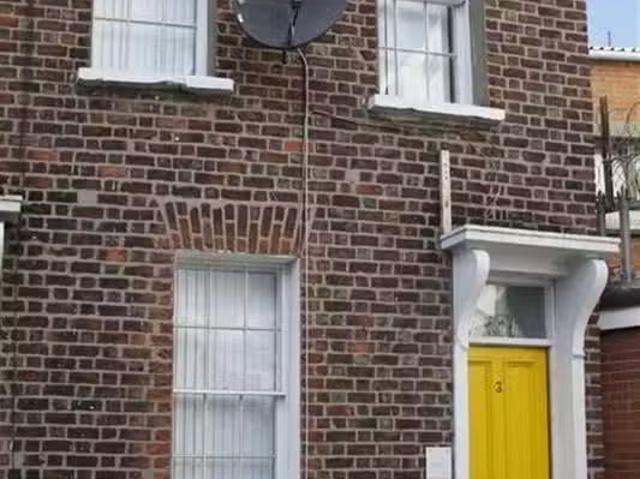 3 College Place North