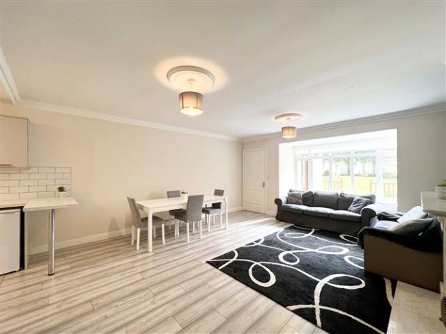 3 Collegefort, Castleknock, Dublin 15 Doran Estates Auctioneers & Property Management 4906 MyHome. Ie Lettings