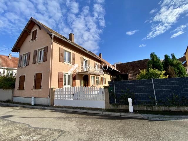 3%.COM à HANGENBIETEN Maison d’habitation d’environ 118 m2, 1 cour, 1 atelier et une dépendance