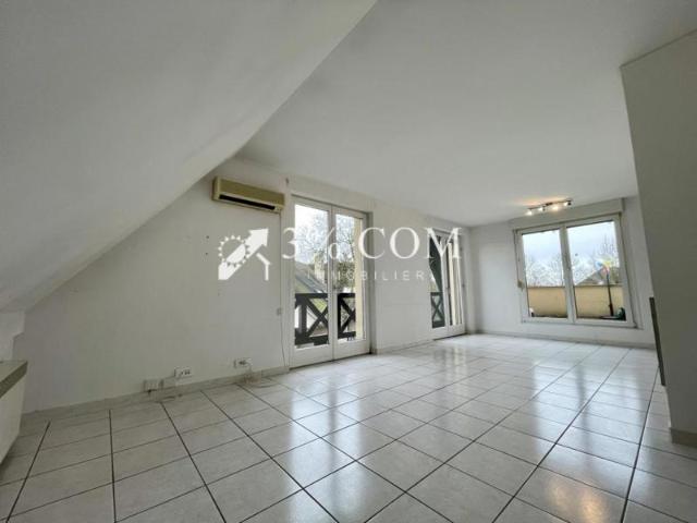 3%.COM EXCLUSIVITÉ à ILLKIRCH, F4 de 137m2 sol/90m2 hab