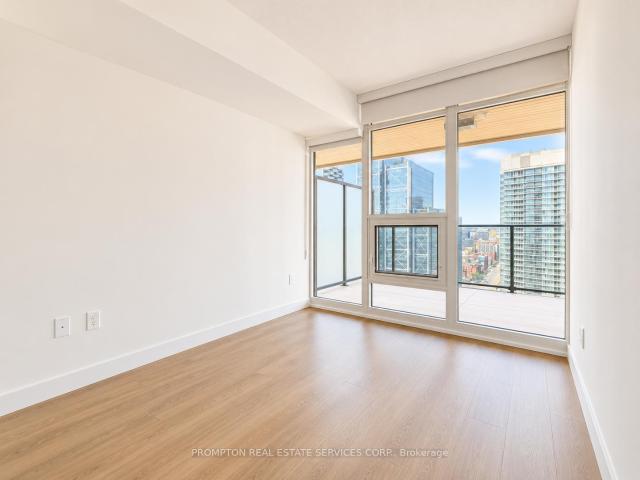 3 CONCORD CITYPLACE WAY – SUITE 2105, Toronto
