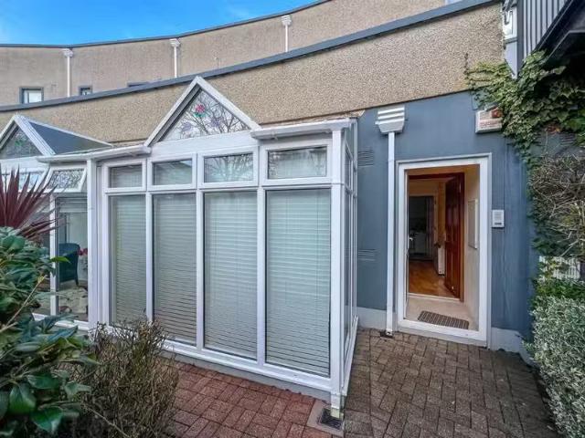 3 Cresent Green, The Crescent, Galway City, H91 X084
