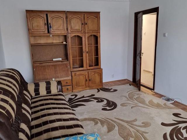 3 decomandate Brazda mobilat 4/4