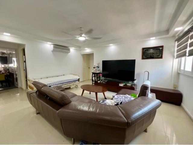 3 Delta Avenue HDB Apartment For Sale, $825,000, 3 Bed 2 Bath 979 sqft $843.00 psf
