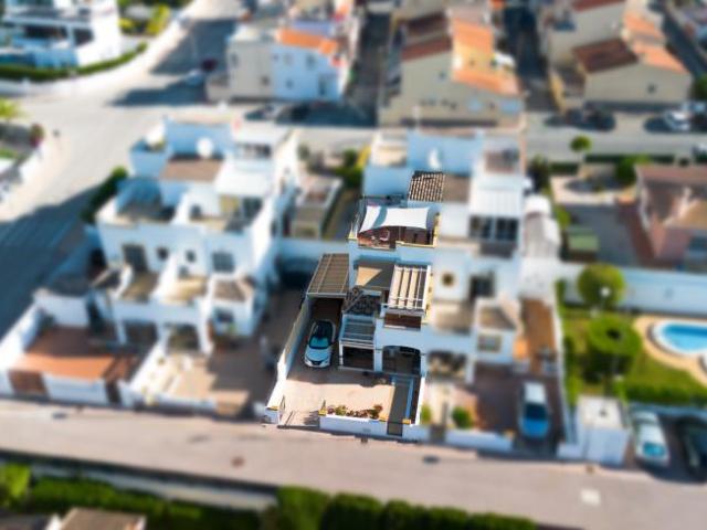 3 Dormitorio Casa Urb. La Marina Alicante LS102553741