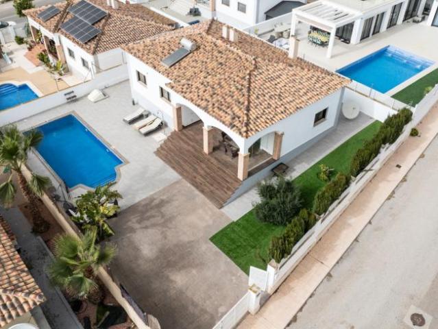 3 Dormitorio Casa Urb. La Marina Alicante 99797509