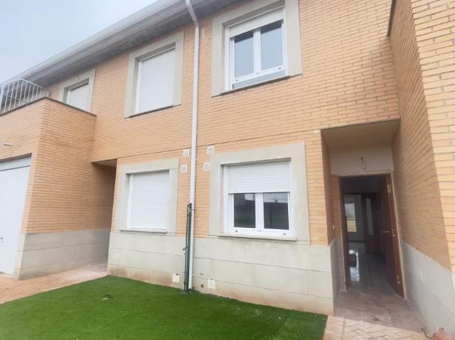 3 Dormitorio Moradia Em Banda Canillas Del Río Tuerto La Rioja LS98419818