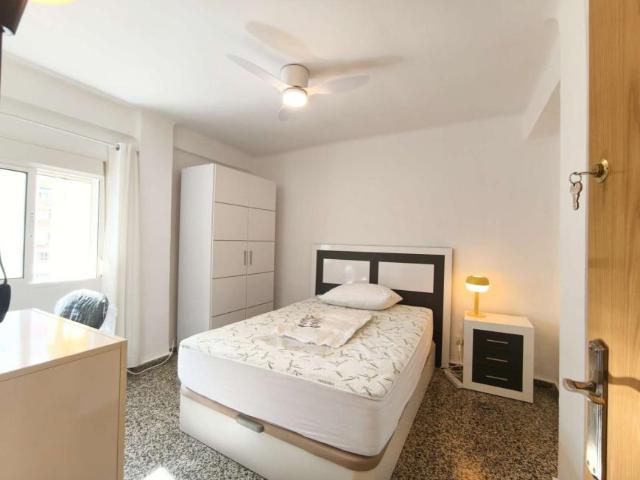 3 Dormitorio Shared Living/Roommate Malaga Malaga 99724040