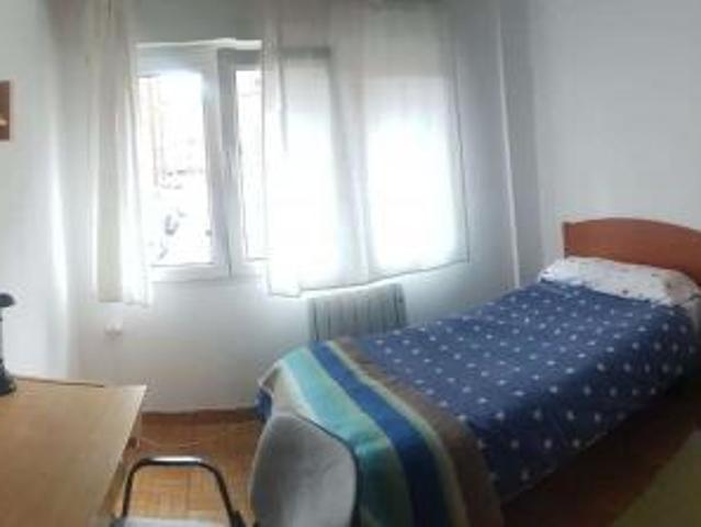 3 Dormitorio Shared Living/Roommate Oviedo Oviedo 54282325