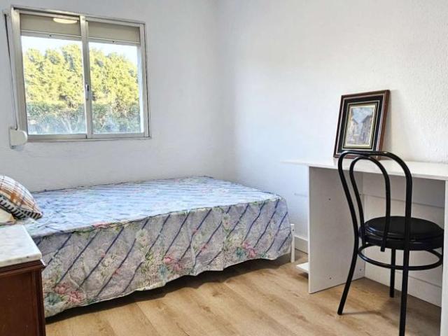 3 Dormitorio Shared Living/Roommate Almeria Almeria 98190913