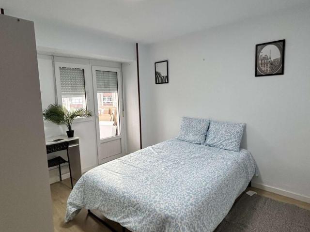 3 Dormitorio Shared Living/Roommate Santander Santander 91757478