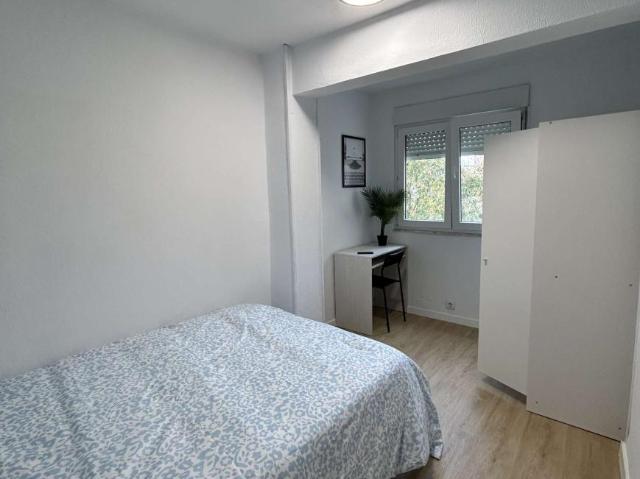 3 Dormitorio Shared Living/Roommate Santander Santander 91757479