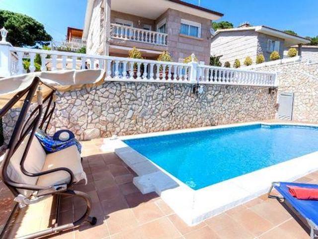 3 Dormitorio Villa Girona CataluñaCatalonia 98303494