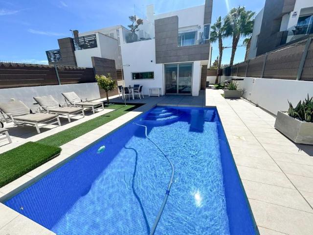 3 Dormitorio Villa Guardamar Del Segura Alicante 99035970
