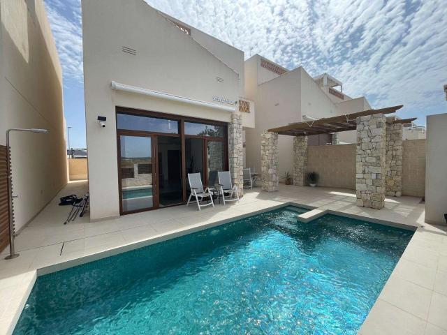 3 Dormitorios Villa Alicante En Venta