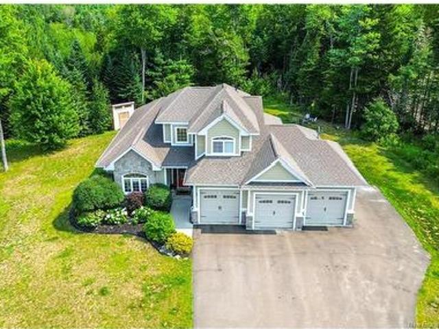 3 Eagle Ridge Crt, Hanwell, NB, E3C 0H3 house for sale | Listing ID NB145893 | Royal LePage