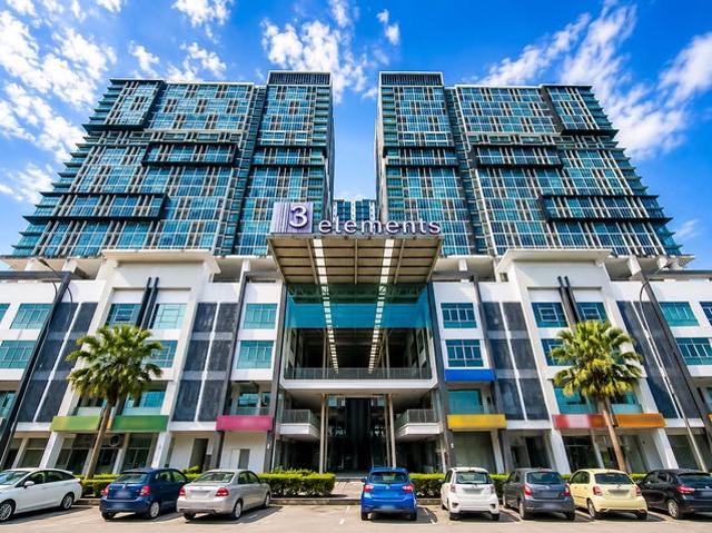 3 Elements SOHO Bandar Putra Permai Taman Equine Selangor
