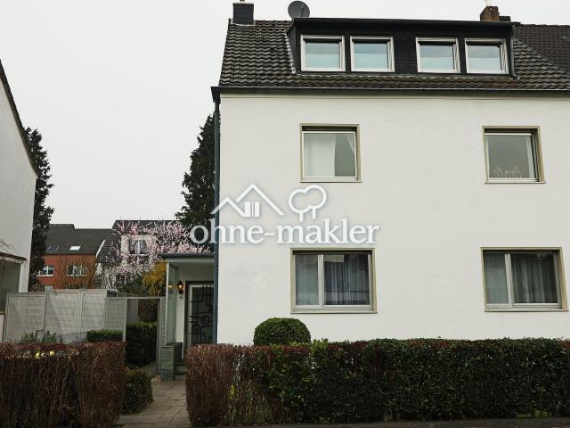 3 Familienhaus + zusätzlicher Bebauungsmöglichkeit Erschließung aus Sackgasse