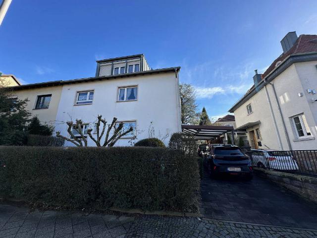3 Familienhaus am Rande des Saarbrücker Rotenbühls