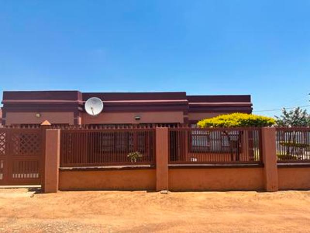 3 family bedroom house