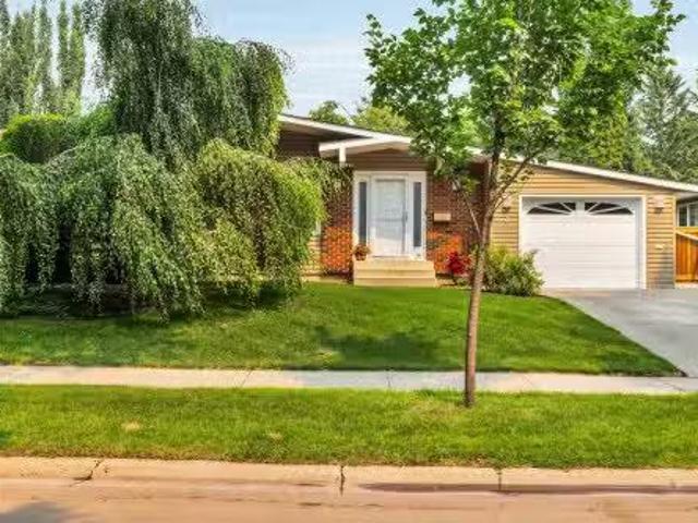 3 Flint Crescent, St. Albert, AB, T8N 1Y7 house for sale Li.