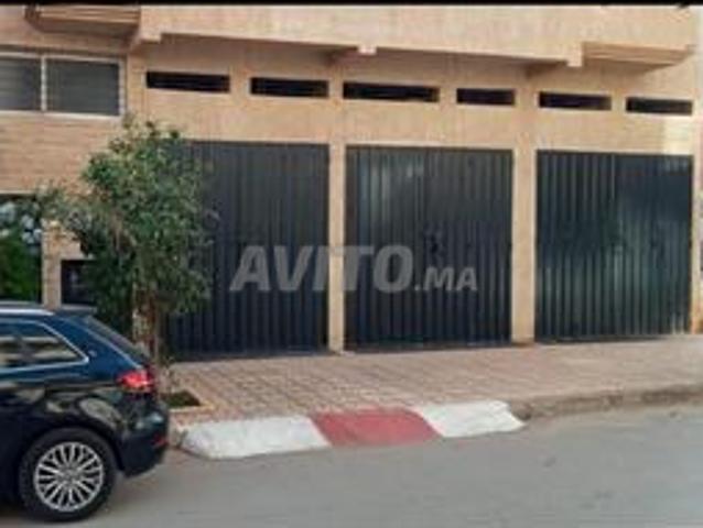 3 garages à louer