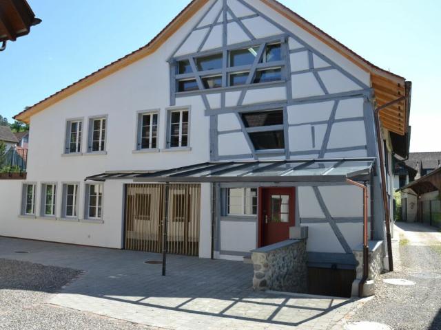 3 Generationen Haus, 7 Zi.+2 Zi.+Garten. Edel, modern, chic restauriert, sehr hell, alles bio oder: 7 Zi. Wohnung und 2 Zi. Büro/Au pair Wohnung