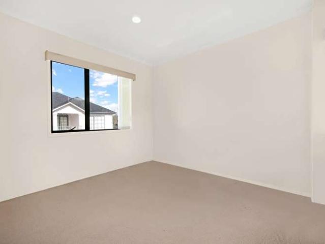3 Goldstine Place, 1780, Auckland City