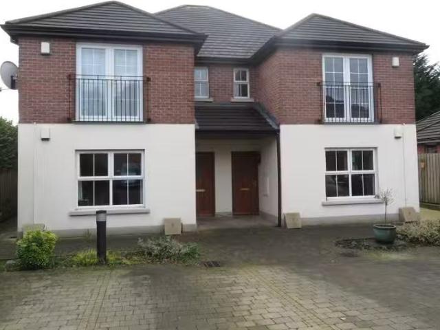 3 Hugomont Court