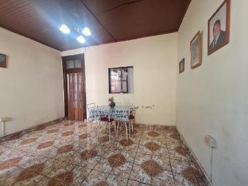 ACOGEDORA CASA A PASOS DEL METRO